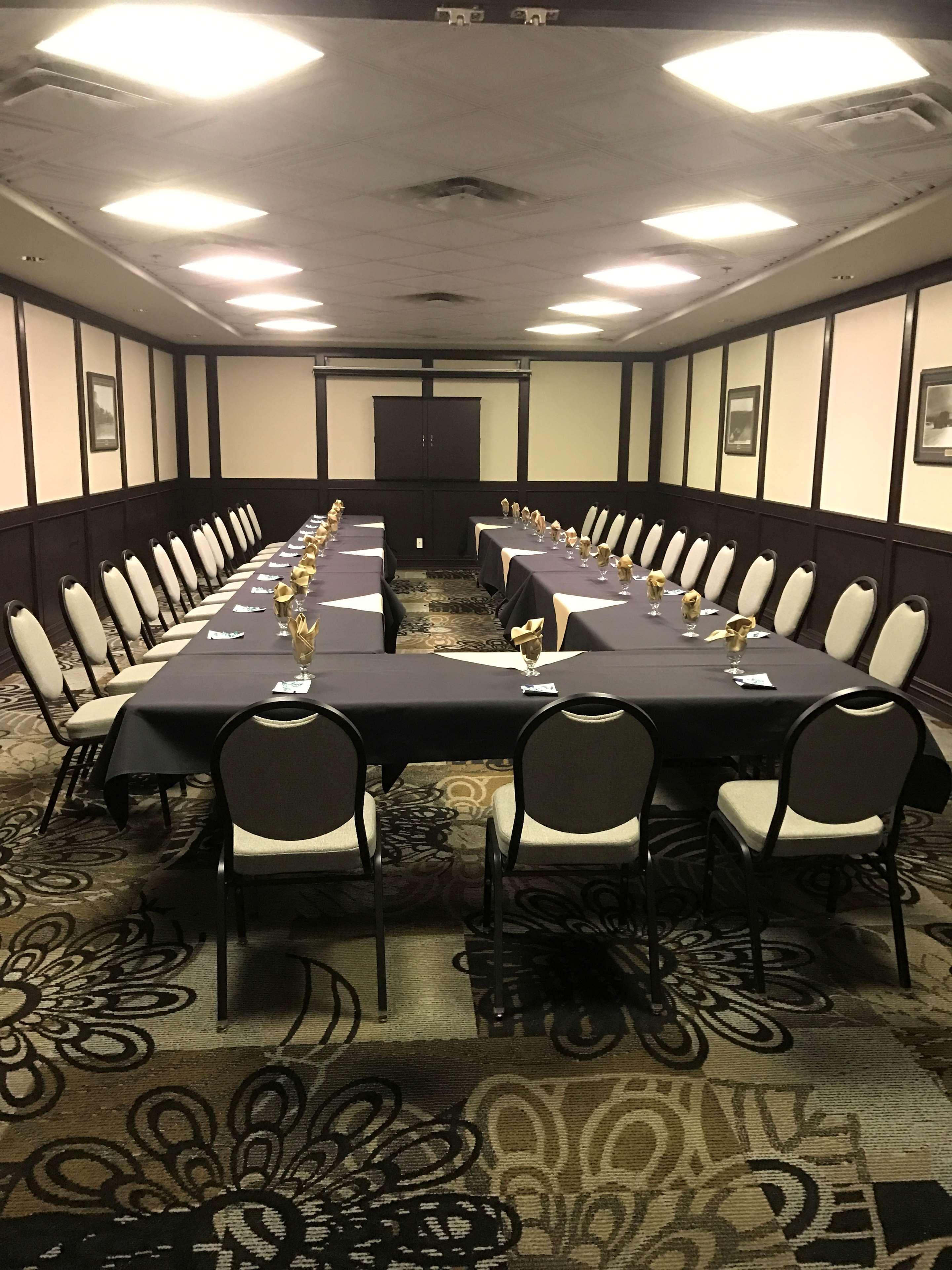 אדסון Best Western High Road Inn מראה חיצוני תמונה
