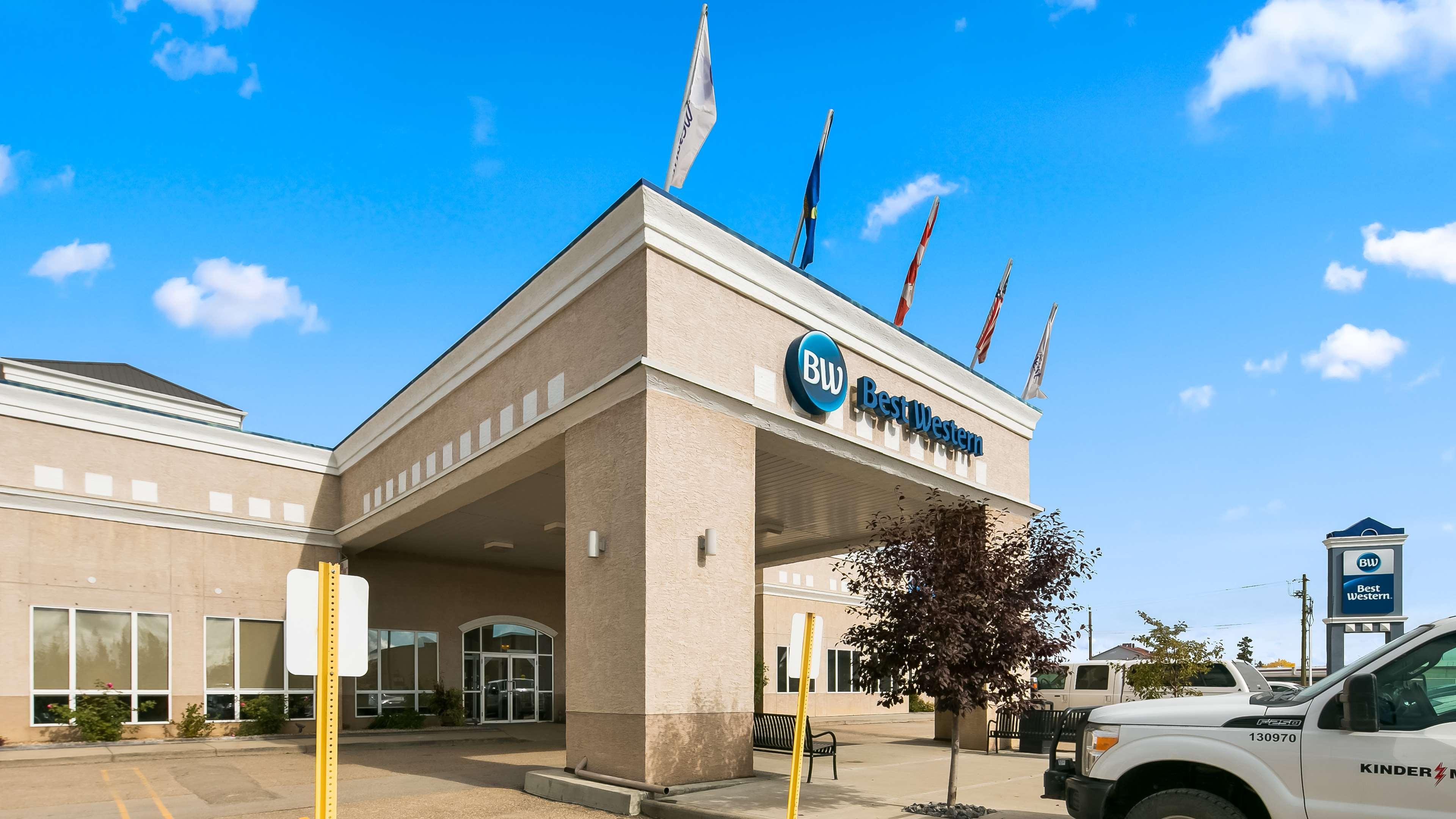 אדסון Best Western High Road Inn מראה חיצוני תמונה