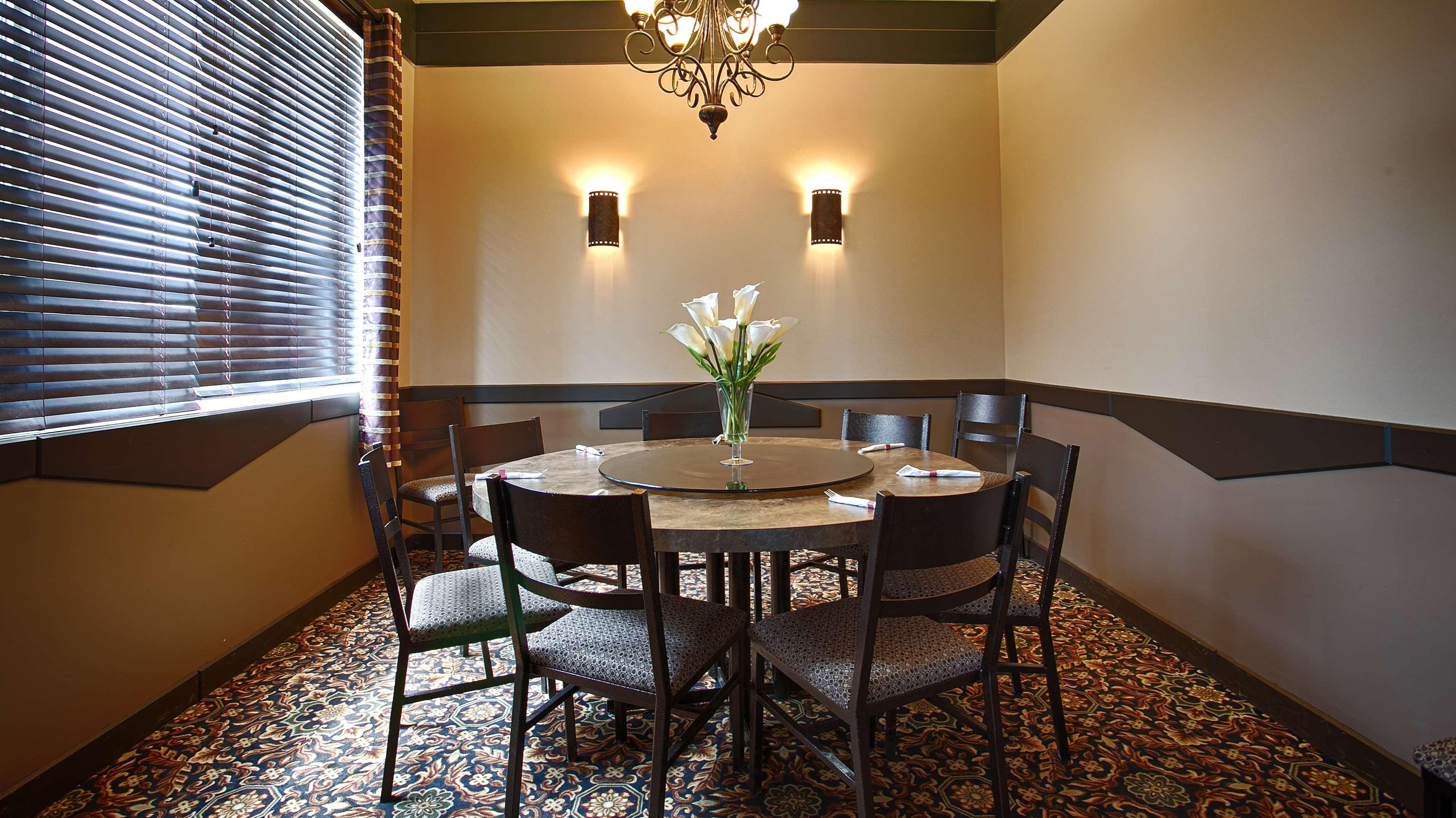 אדסון Best Western High Road Inn מראה חיצוני תמונה
