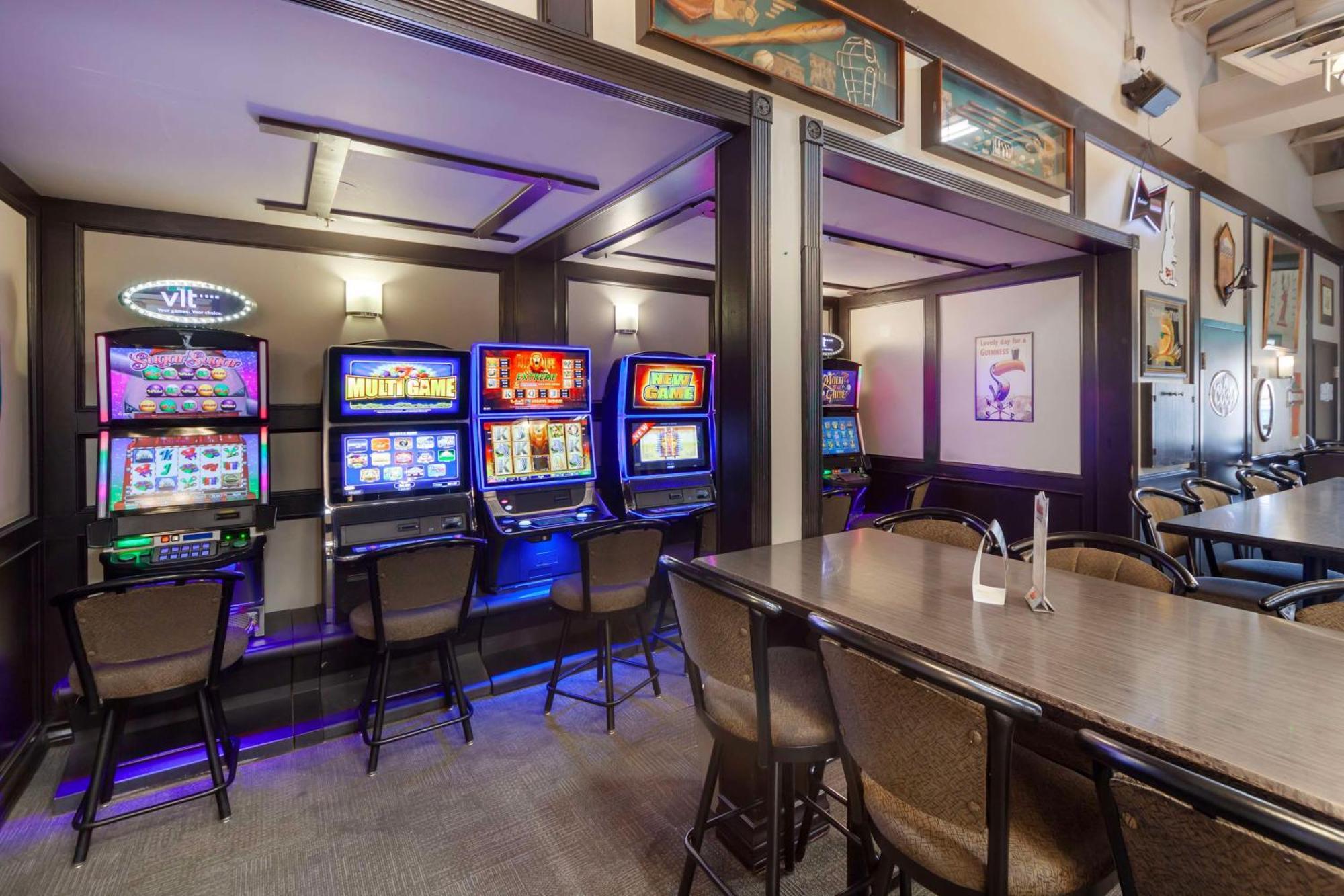 אדסון Best Western High Road Inn מראה חיצוני תמונה