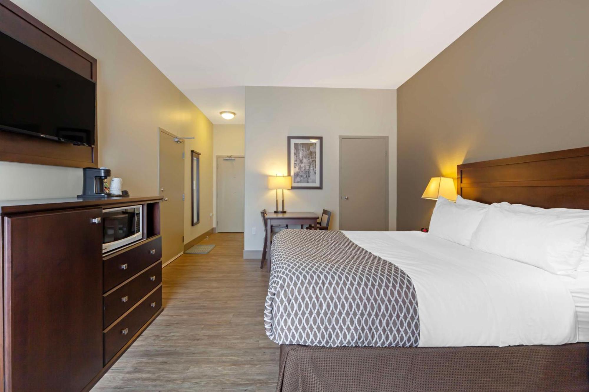 אדסון Best Western High Road Inn מראה חיצוני תמונה