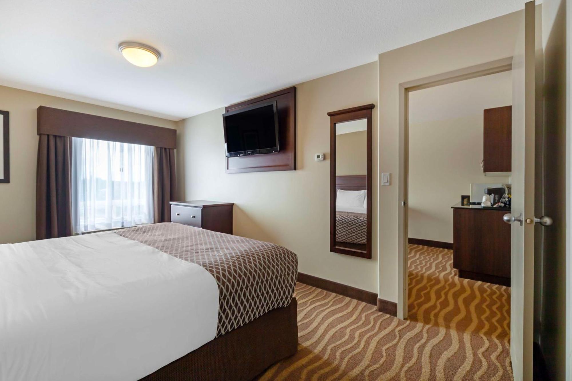 אדסון Best Western High Road Inn מראה חיצוני תמונה
