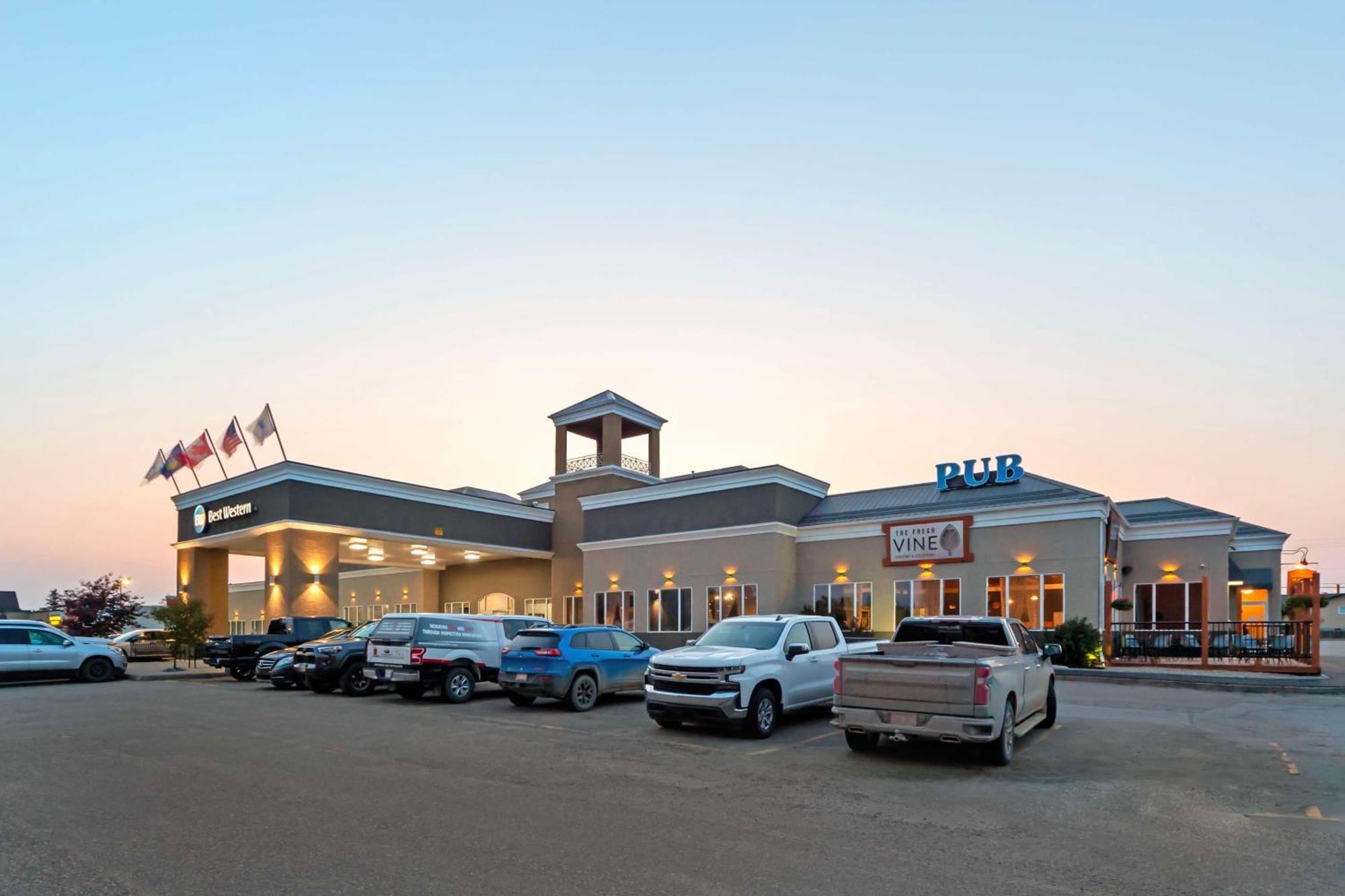 אדסון Best Western High Road Inn מראה חיצוני תמונה