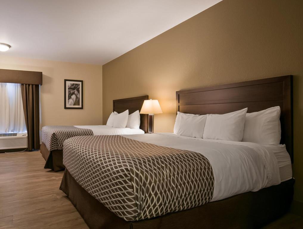 אדסון Best Western High Road Inn מראה חיצוני תמונה